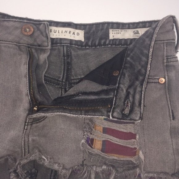 Bullhead Denim Distressed Frayed High Rise Shorts - Picture 3 of 5
